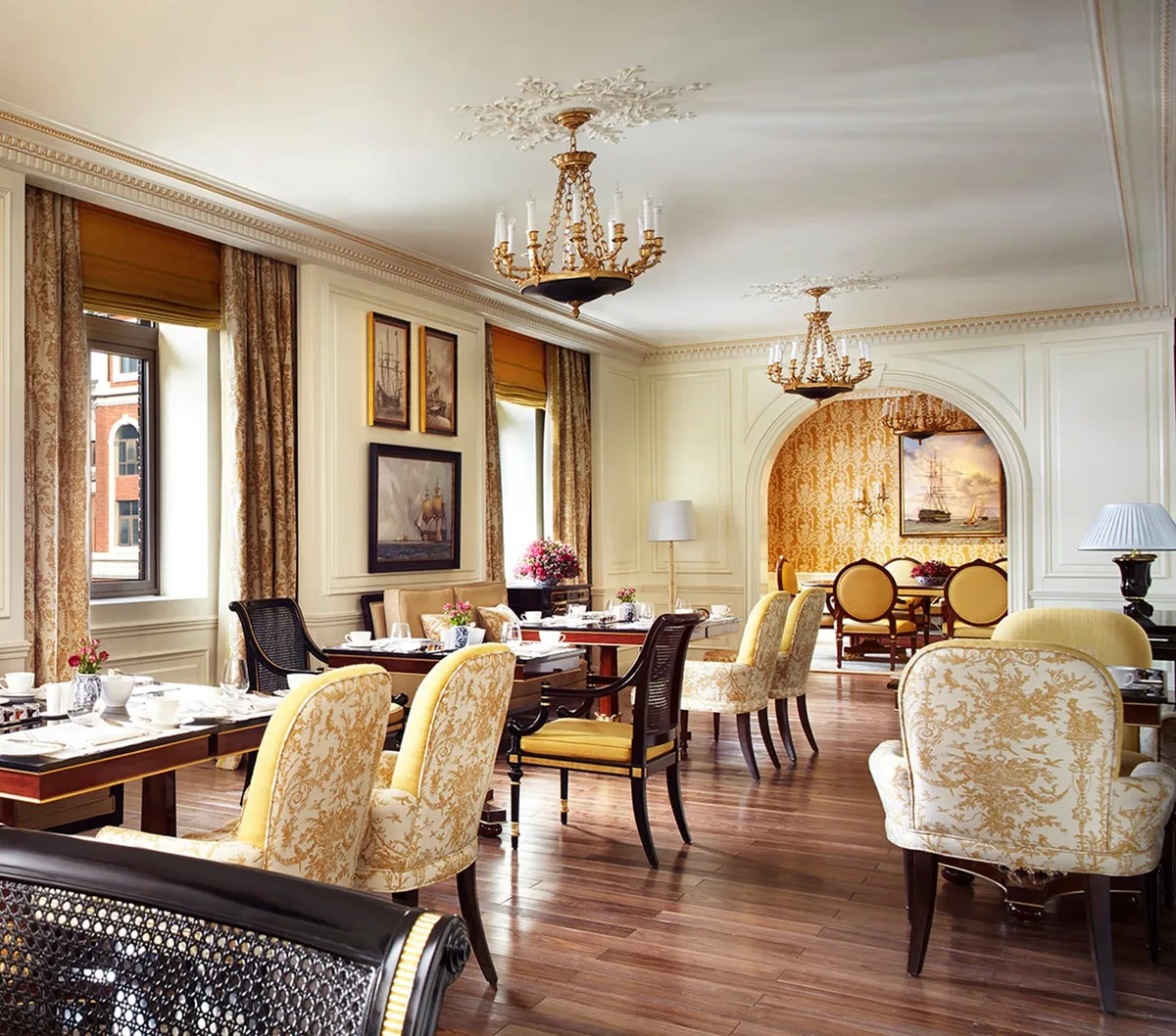 Club Lounge, dining room_LRG_CROP at The Ritz-Carlton Tianjin